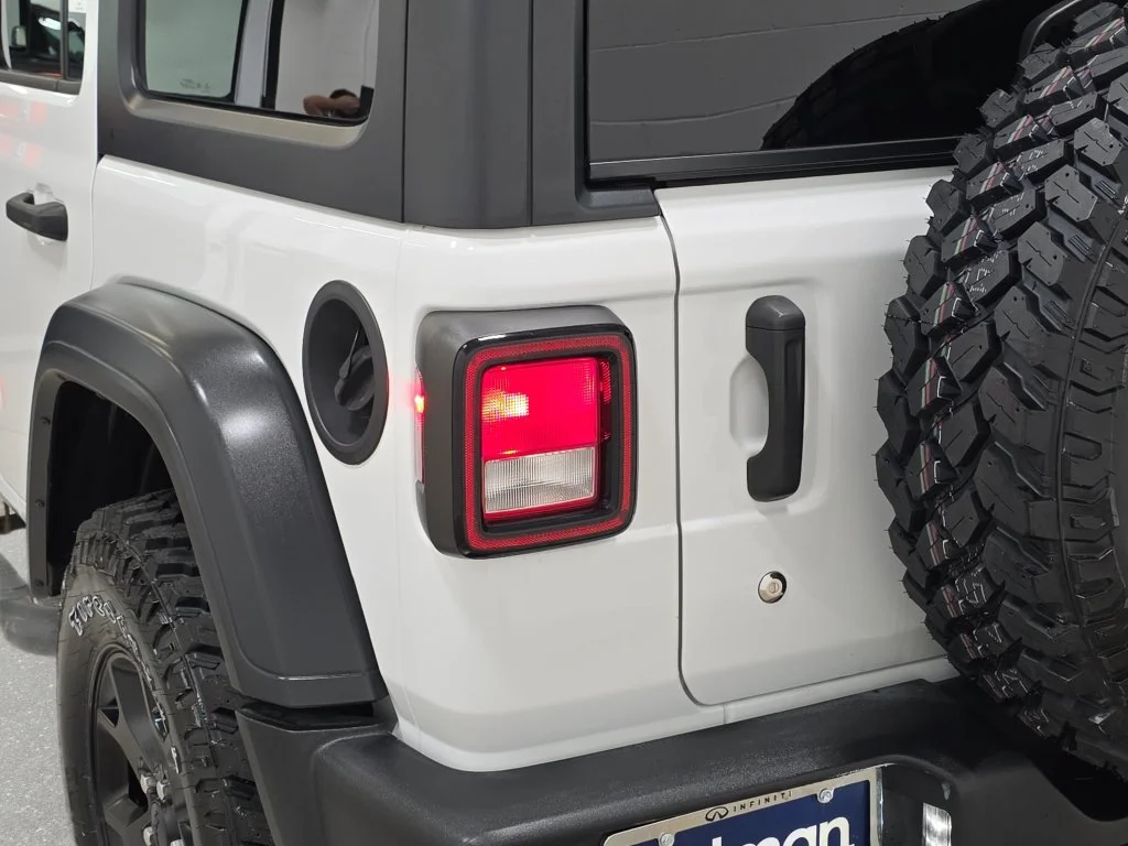 Used 2020 Bright White Clearcoat Jeep Unlimited Sport image 33