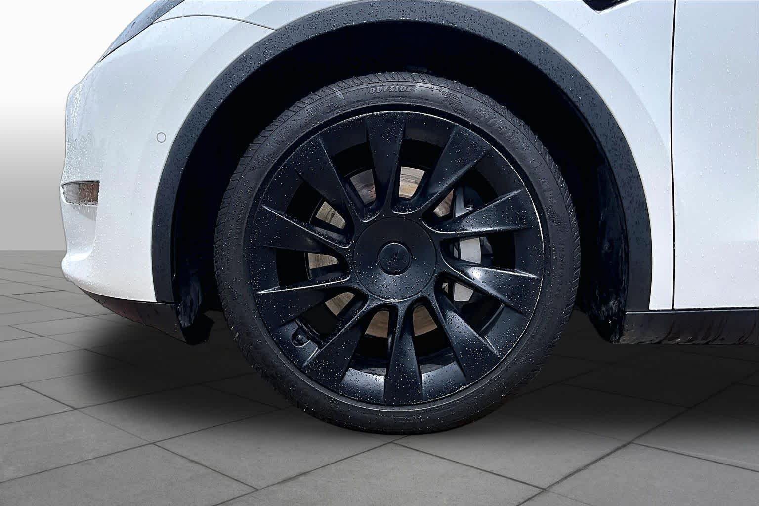 Used 2020 Pearl White Multi-Coat Tesla Long Range image 9