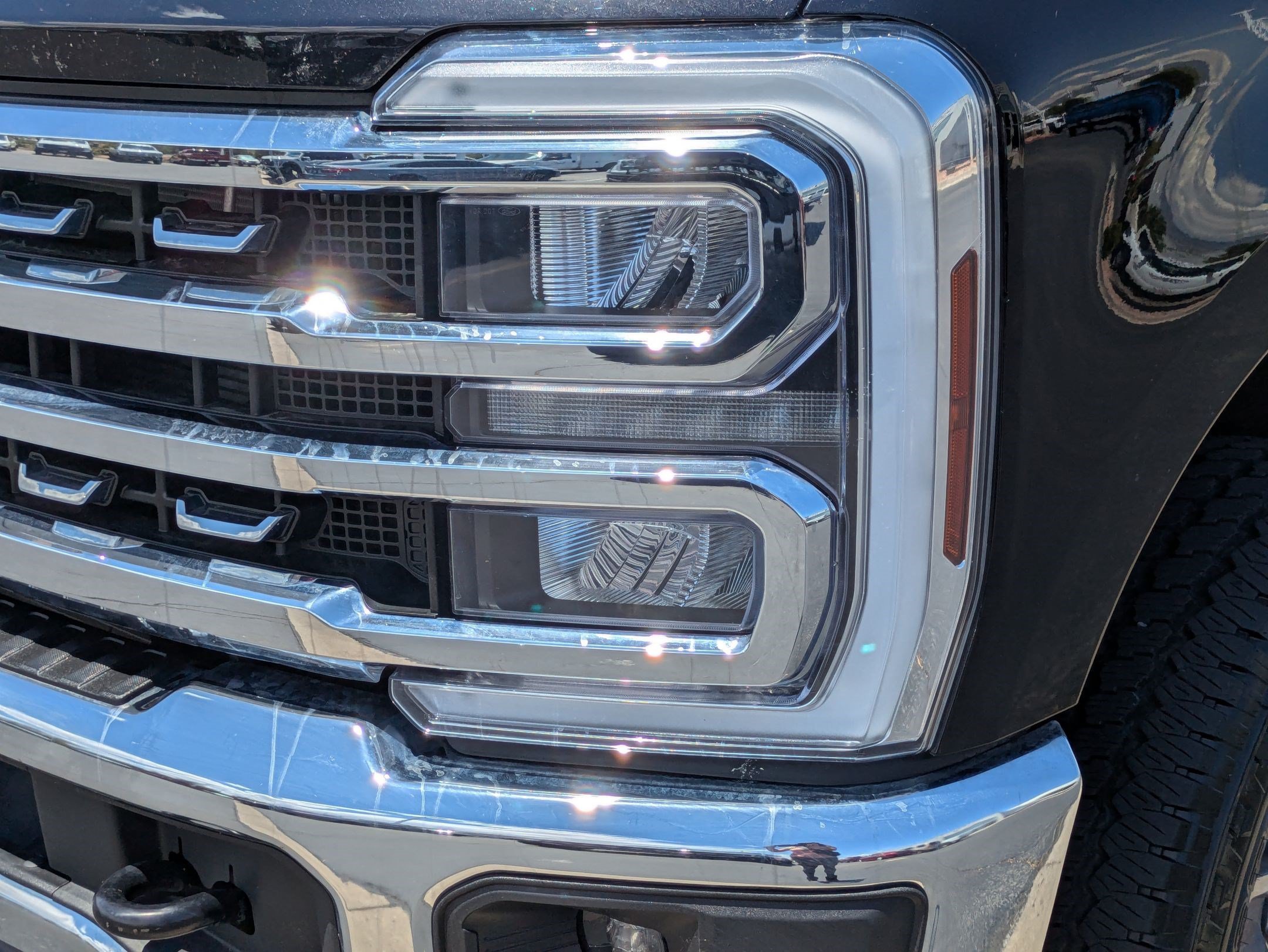 Certified Used 2025 Black Metallic Ford LARIAT image 9