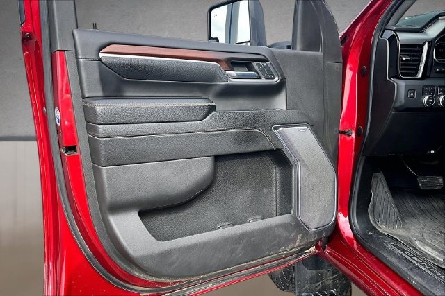 Used 2024 Volcanic Red GMC Denali image 17