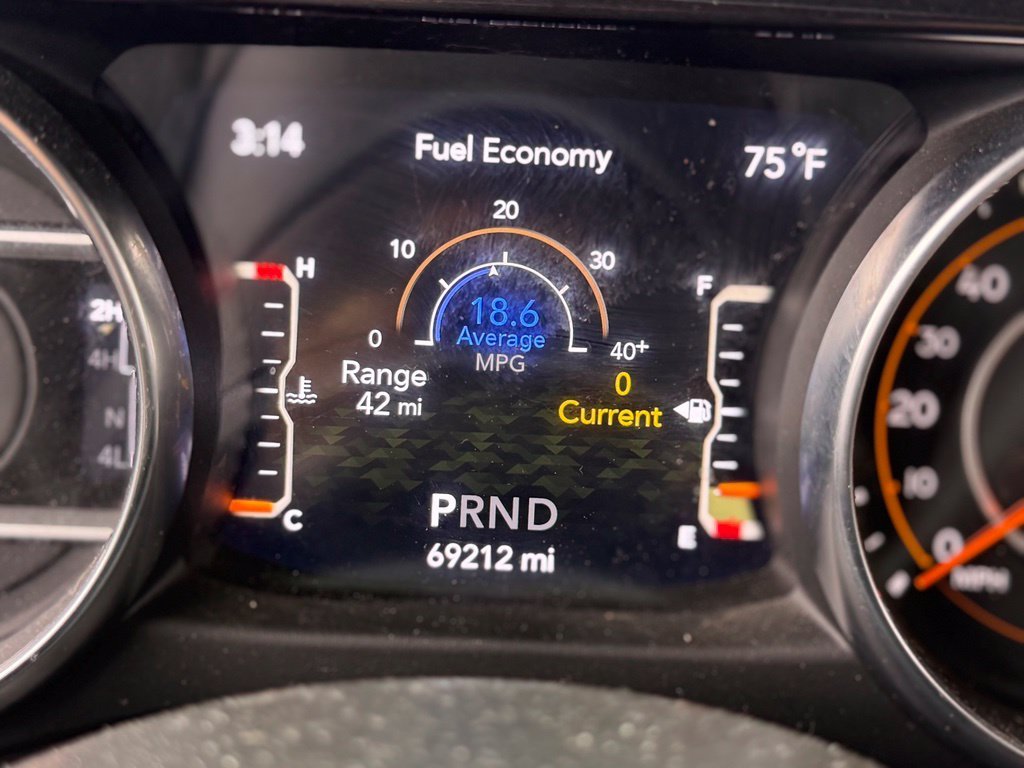 Used 2020 Black Clearcoat Jeep Unlimited Sport Altitude image 10