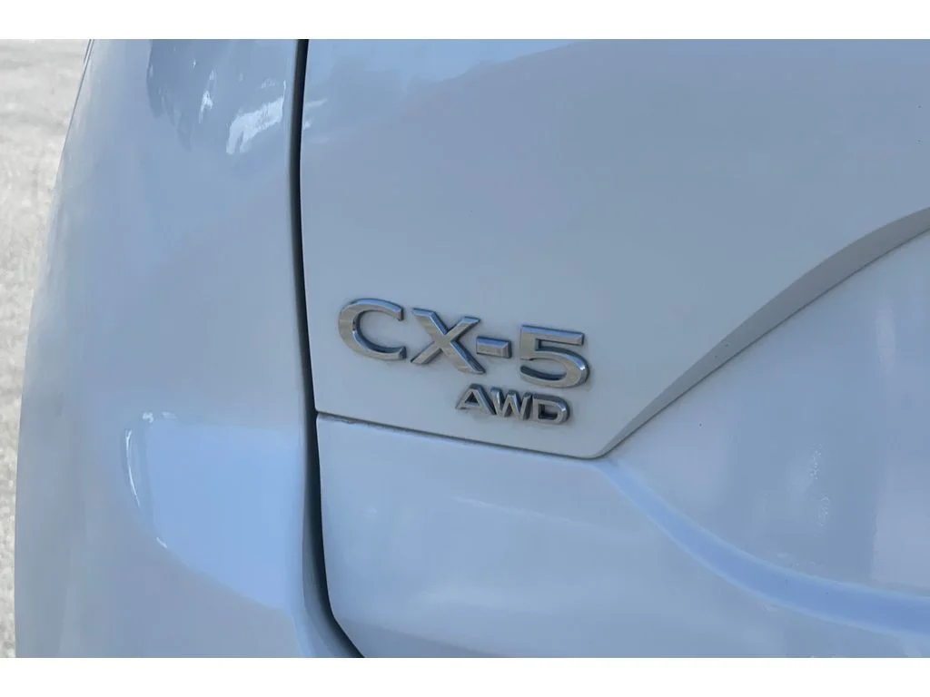 Used 2021 Snowflake White Pearl Mica Mazda Touring image 49