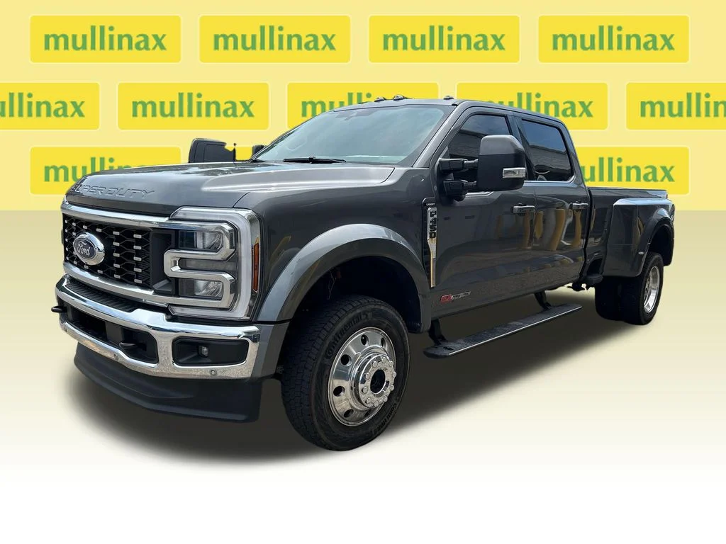 Certified Used 2025 Gray Ford Lariat image 6