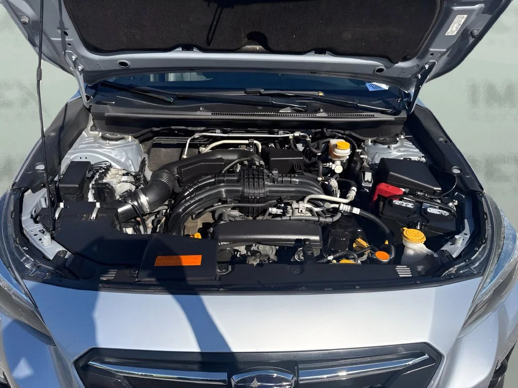 Used 2018 Silver Subaru 2.0i Limited image 33