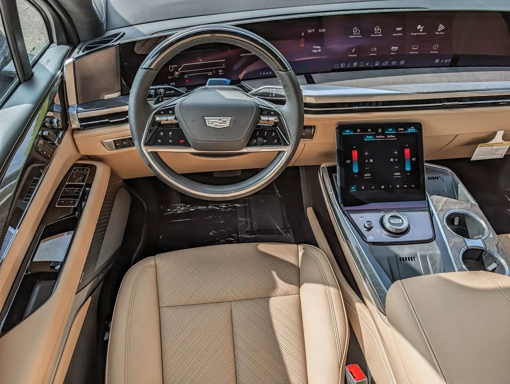 2025 Cadillac Escalade IQ Luxury 2 - Photo 18