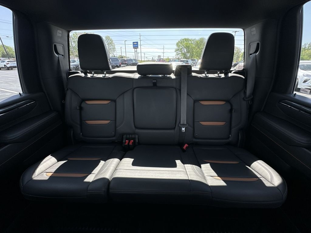Used 2025 Black GMC AT4 image 21