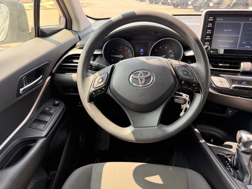 Used 2020 Silver Knockout Metallic Toyota LE image 12