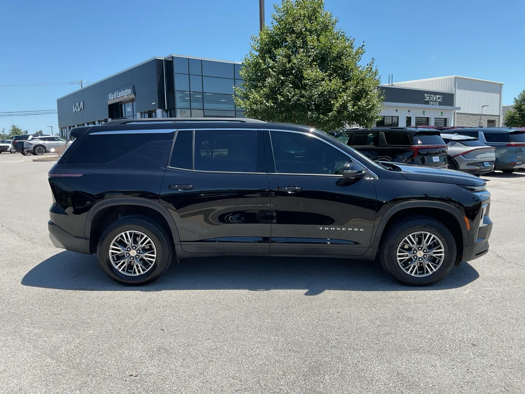 Used 2025 Mosaic Black Metallic Chevrolet AWD LT image 10