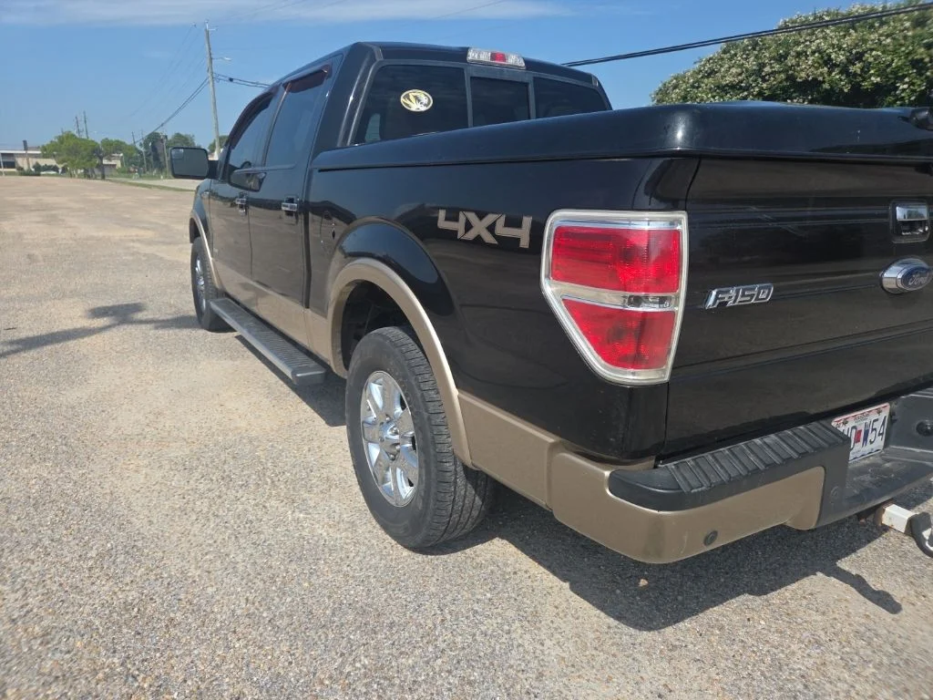 Used 2013 Black Ford Lariat image 11