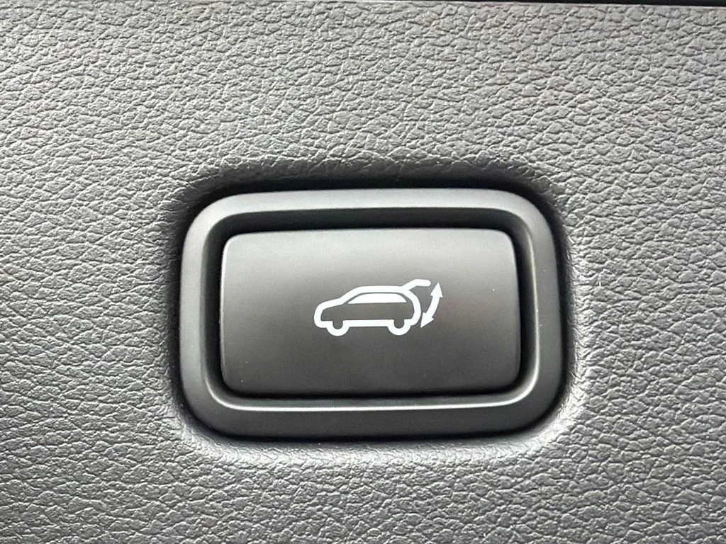 Used 2024 Black Hyundai XRT image 19