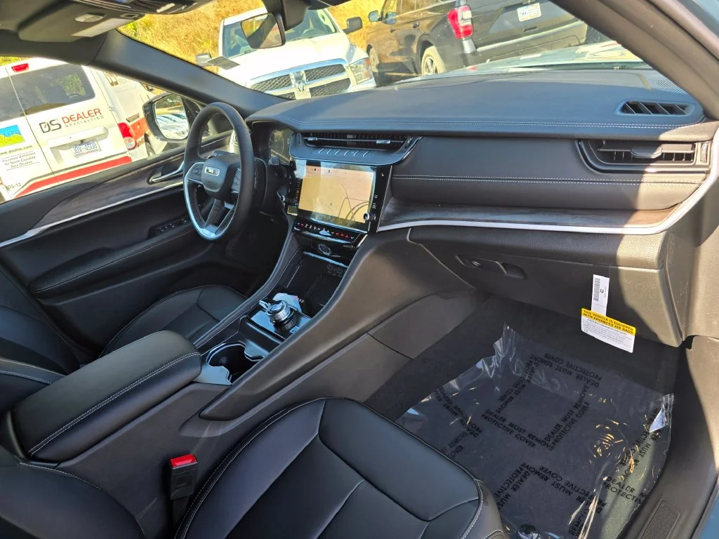 New 2027 Blue Jeep Limited image 28