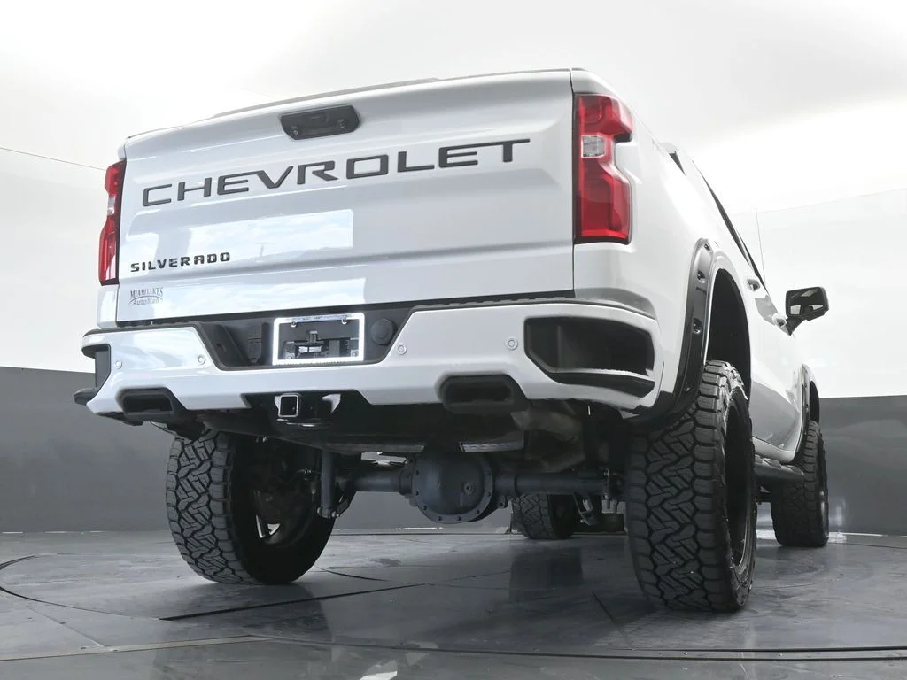 Used 2022 Summit White Chevrolet RST image 65