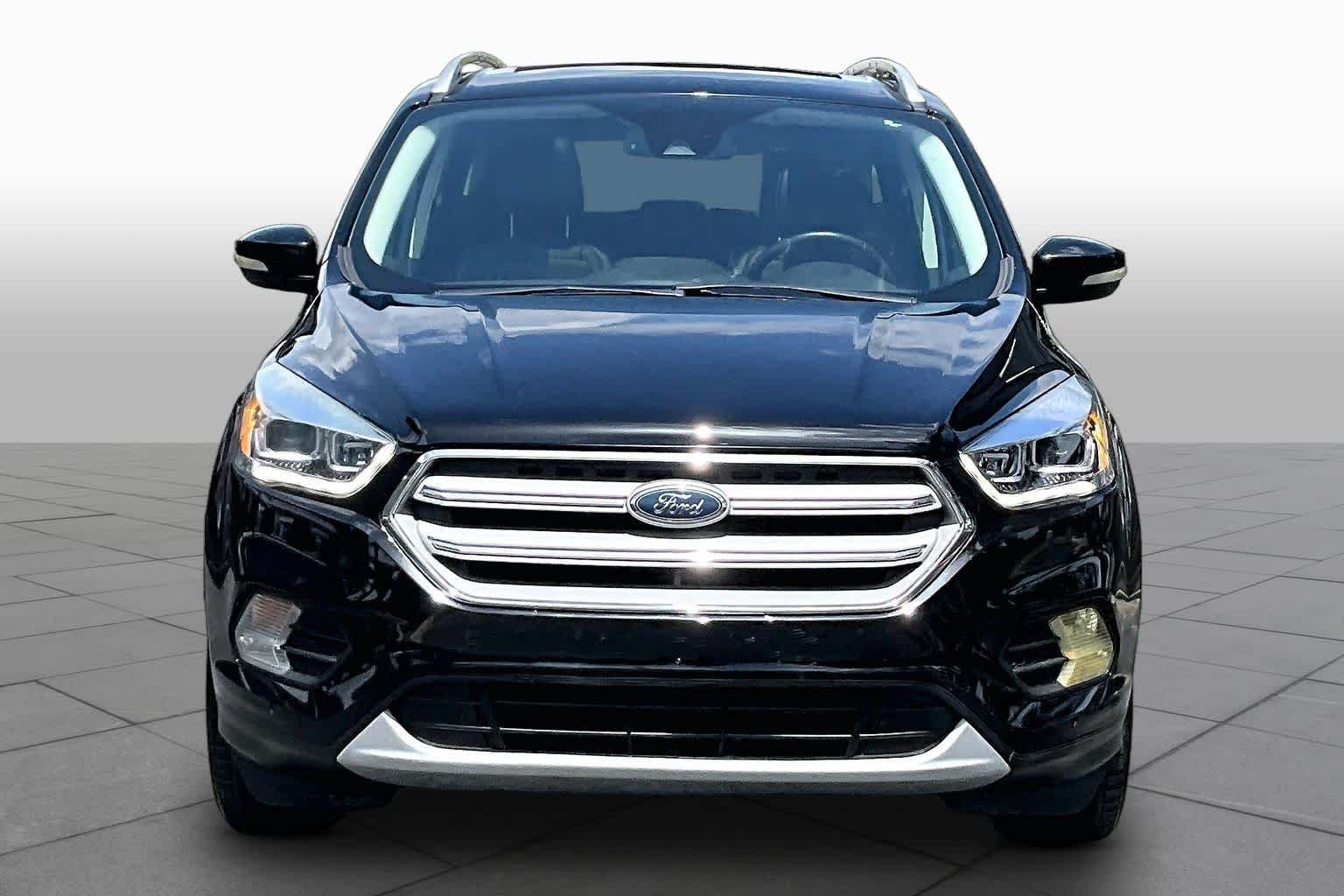 Pre-Owned 2017 Ford Escape Titanium