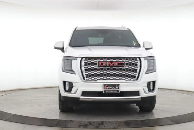 Used 2023 White GMC Denali image 13