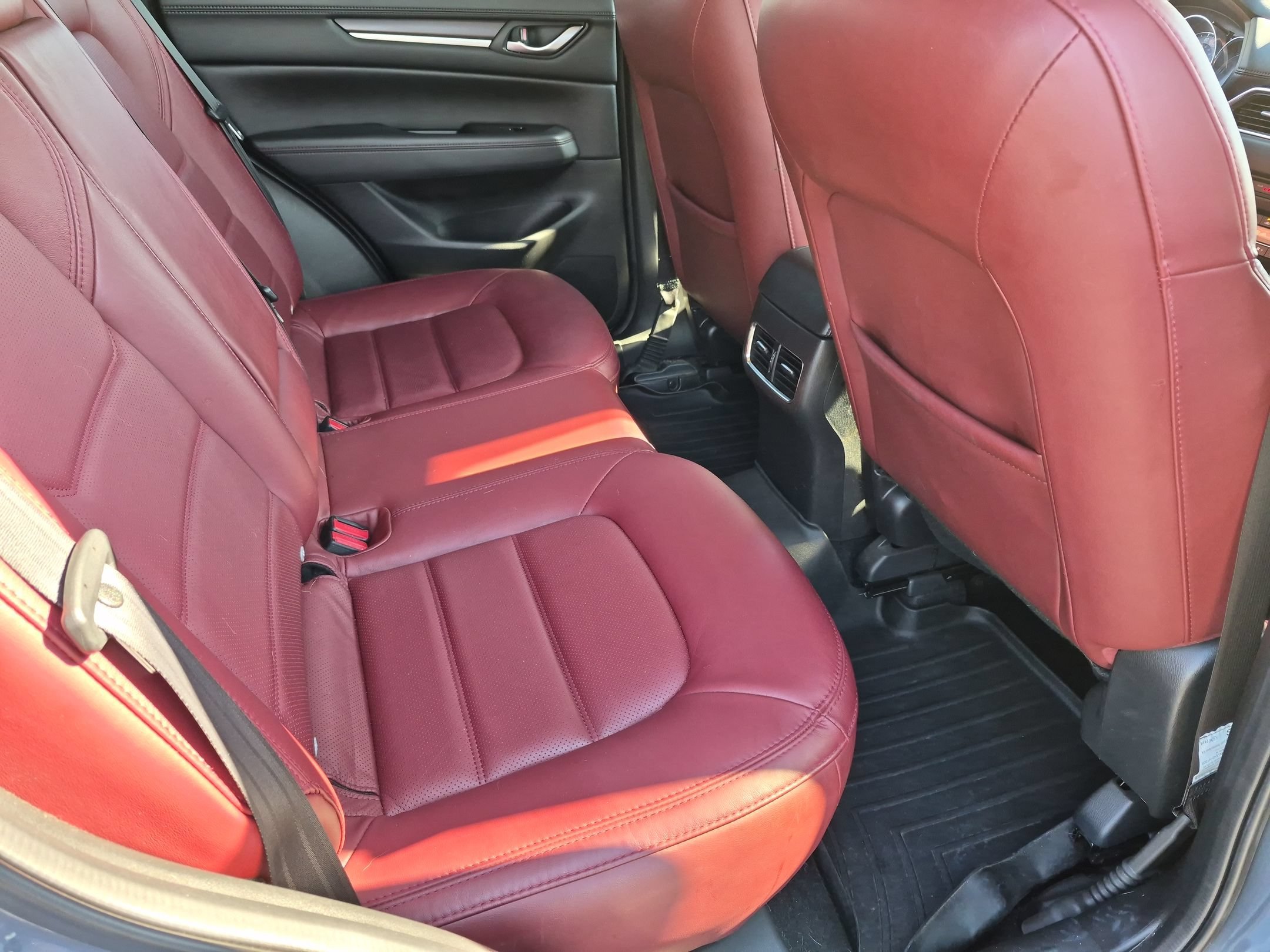 Used 2021 Polymetal Gray Mazda Carbon Edition image 33