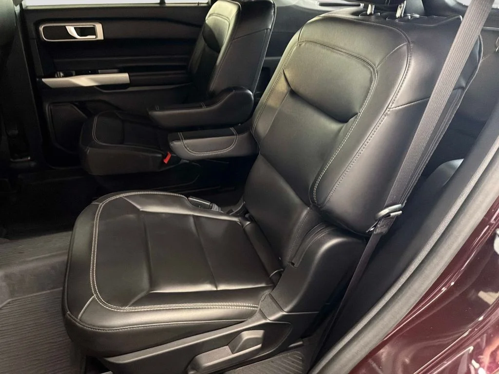 Used 2023 Jewel Red Metallic Ford XLT image 14
