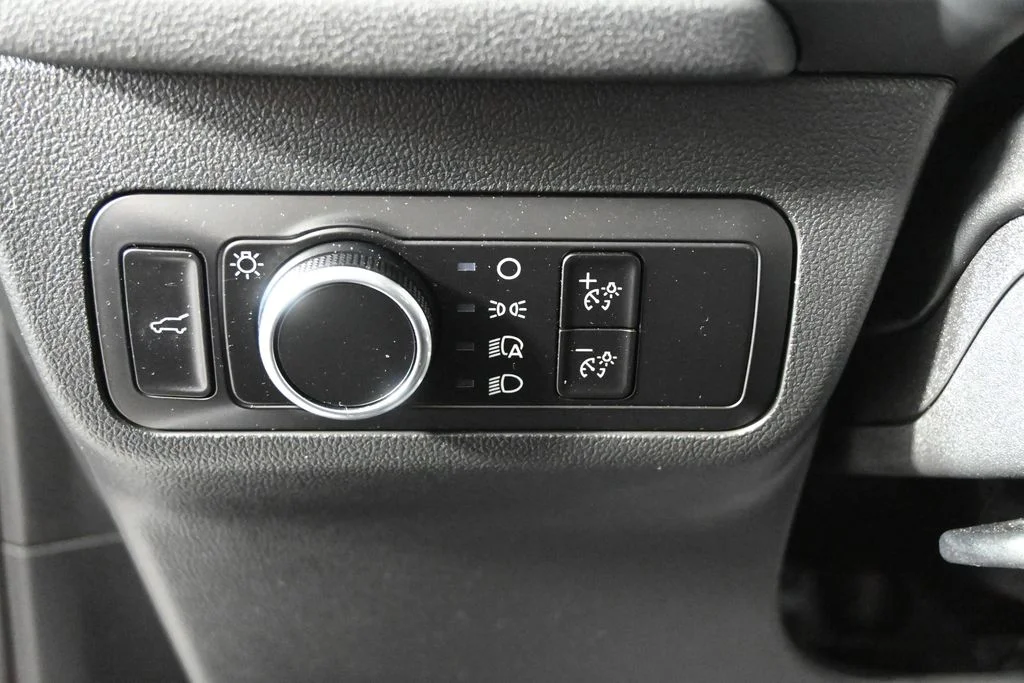 Used 2023  Ford Active image 23