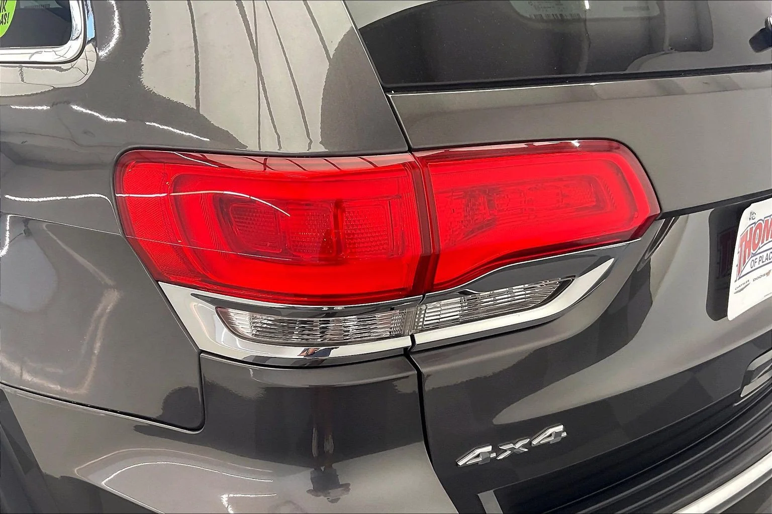 Used 2014 Granite Crystal Metallic Clearcoat Jeep Limited image 29
