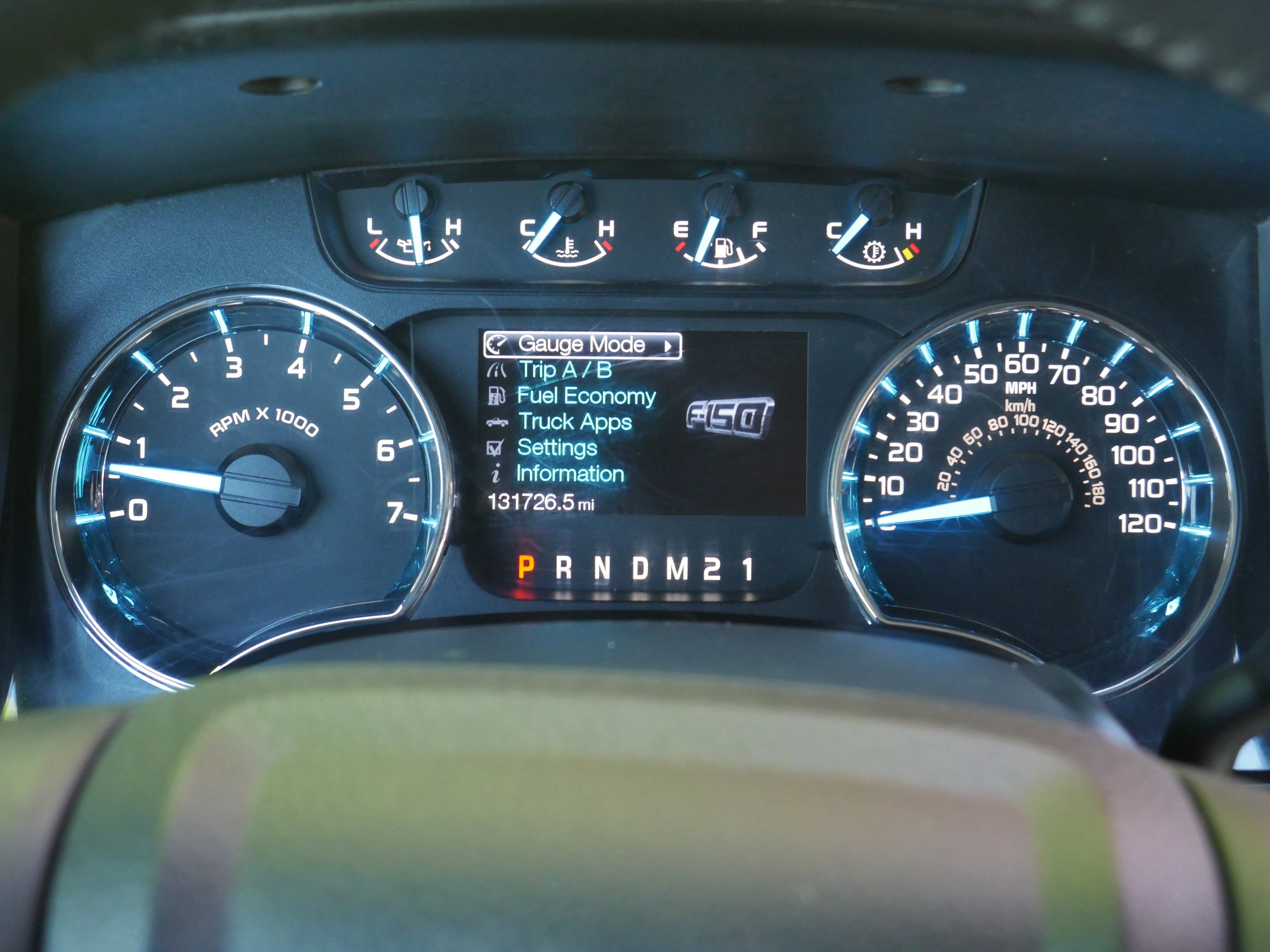 Used 2011 Dark Blue Pearl Metallic Ford XLT image 7