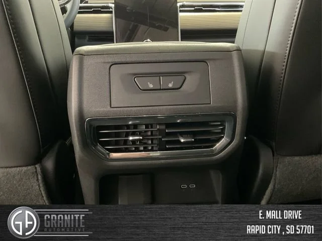 2025 GMC Sierra EV Denali - Photo 21