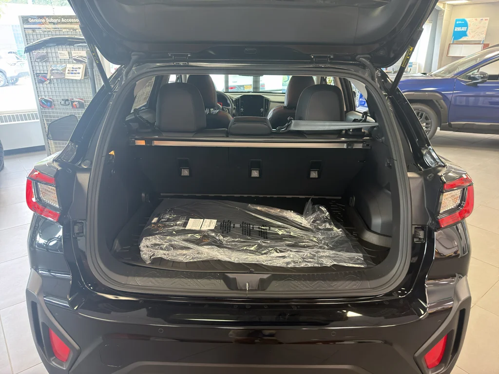 New 2026 CRYSTAL BLACK SILICA Subaru Limited Hybrid image 12