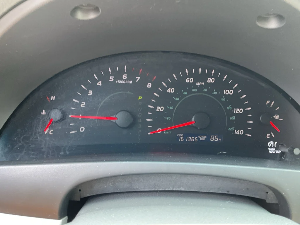 Used 2007 Titanium Metallic Toyota LE image 22