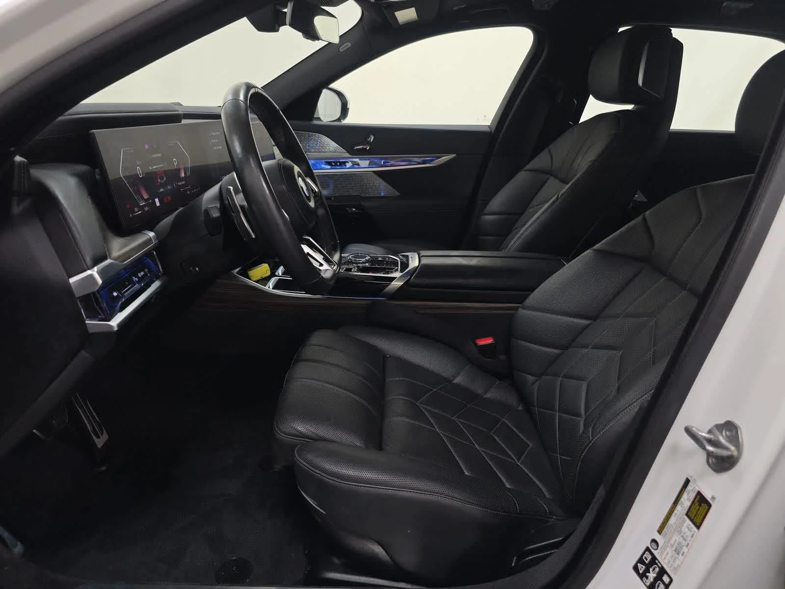Certified Used 2024 Alpine White BMW xDrive40 image 8