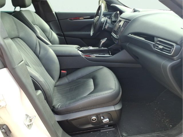 Used 2023 White Maserati Modena image 20