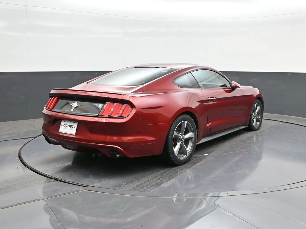 Used 2016 Red Ford V6 image 9