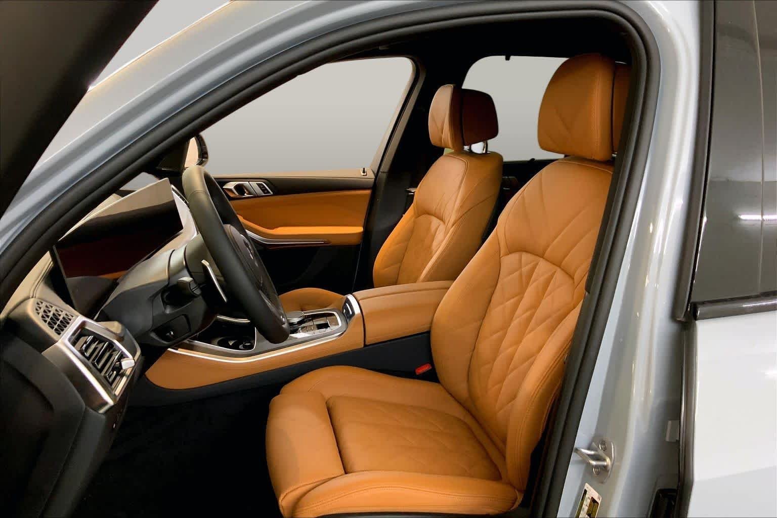 New 2026 Brooklyn Grey Metallic BMW xDrive40i image 9