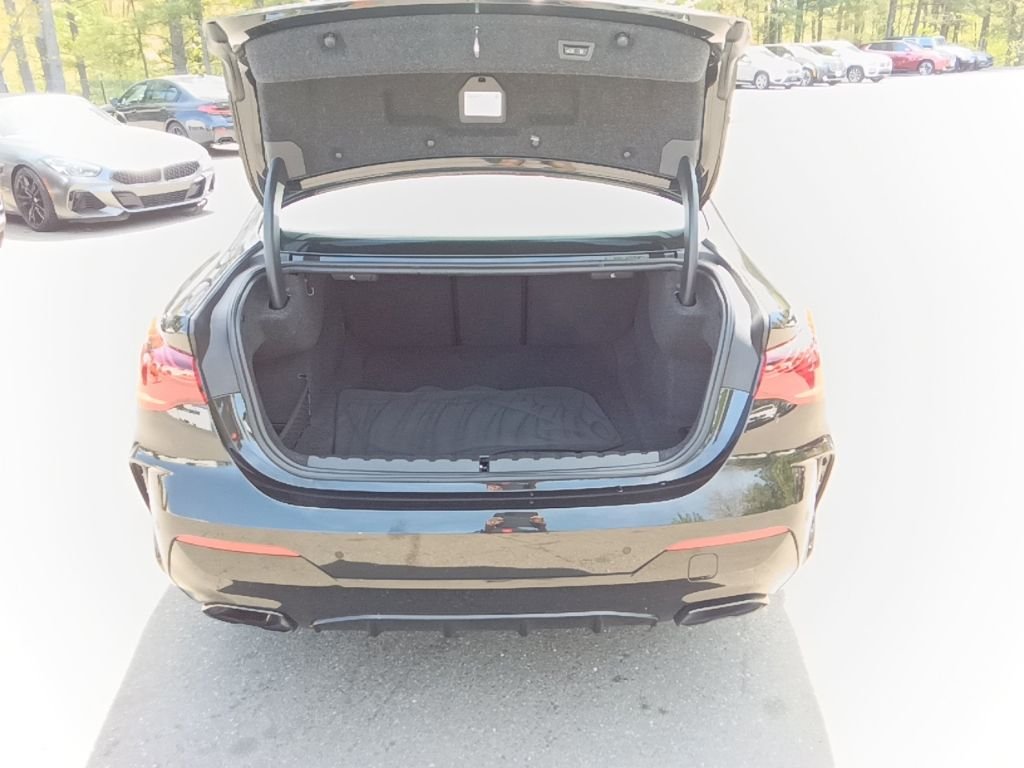 Used 2026 Black Sapphire Metallic BMW M440i xDrive image 26