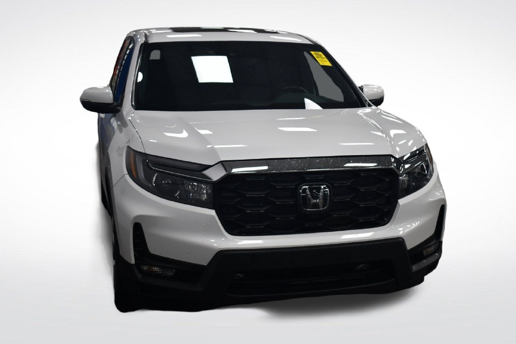 Certified Used 2024 Platinum White Pearl Honda EX-L image 3
