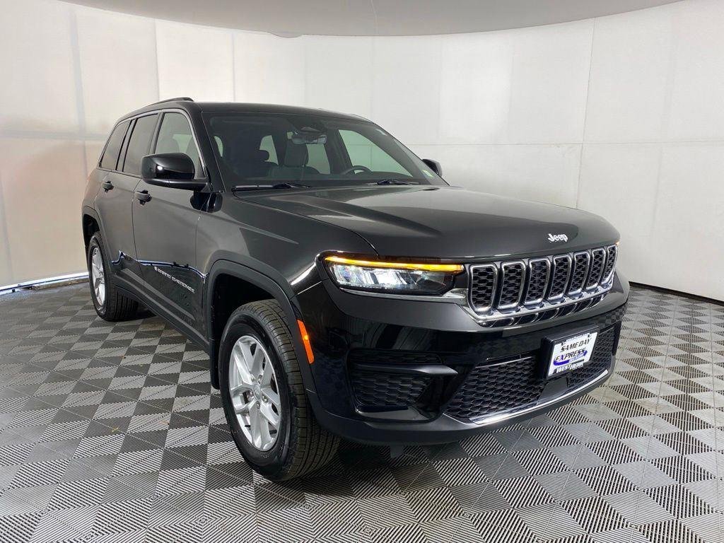 2025 Jeep Grand Cherokee Laredo - Photo 12