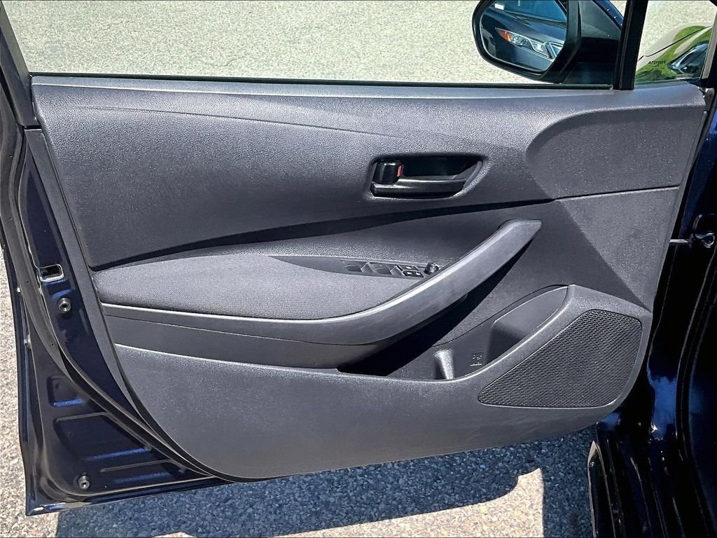 Used 2023 Blue Toyota LE image 9