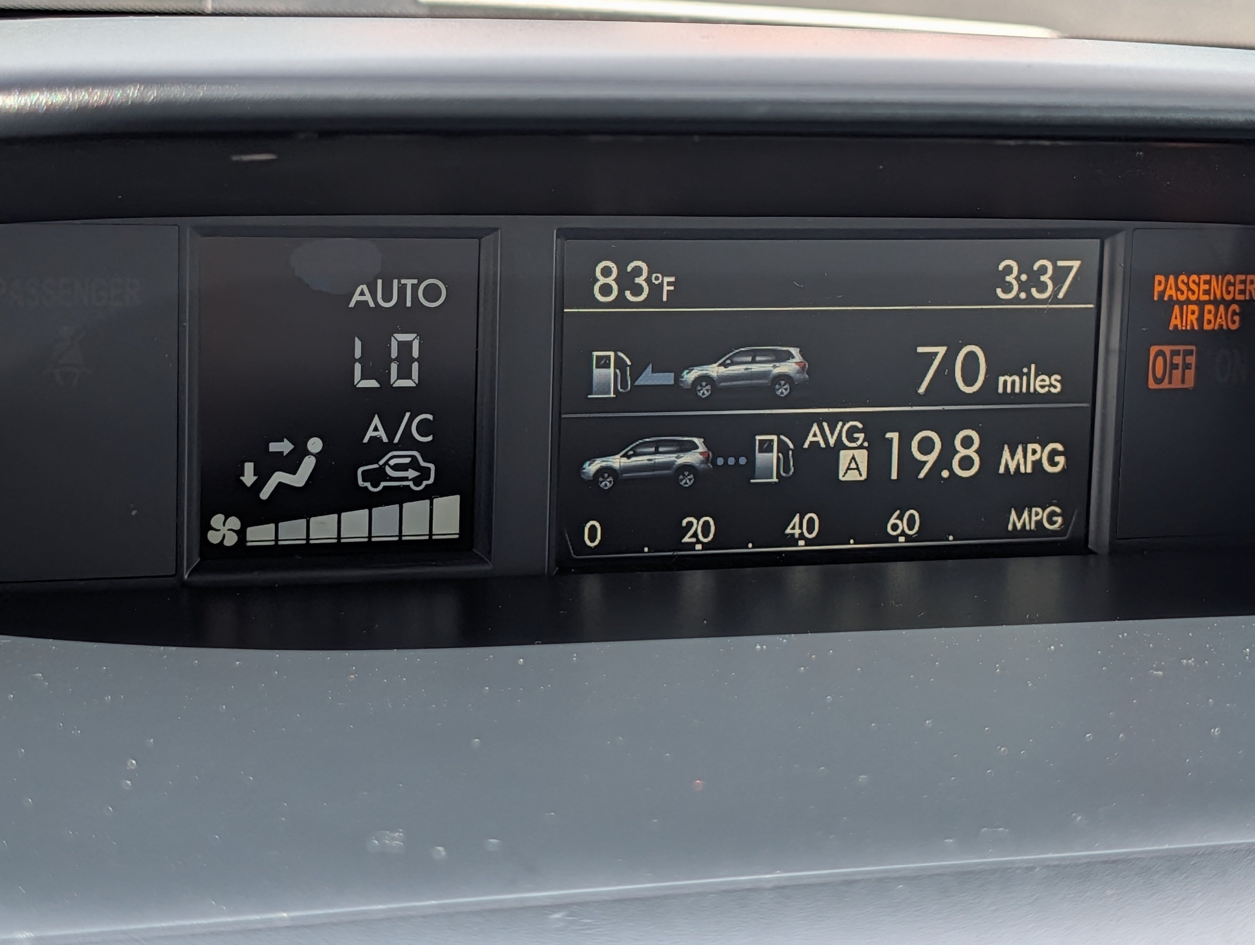Used 2018 Crystal White Pearl Subaru Premium image 29