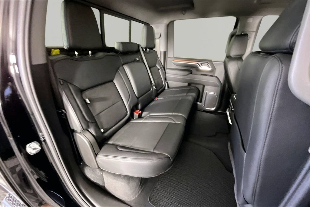 2026 GMC Sierra 3500HD Denali - Photo 10
