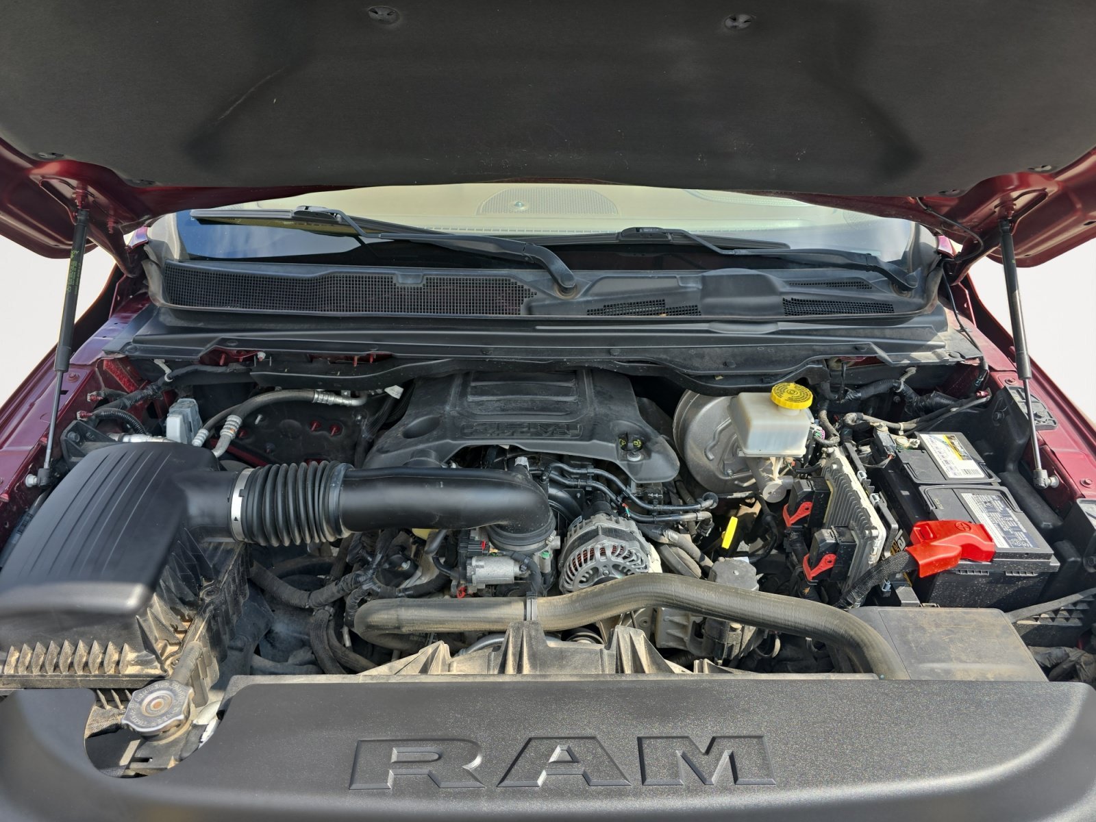 Used 2020 Delmonico Red Pearlcoat Ram Laramie image 30
