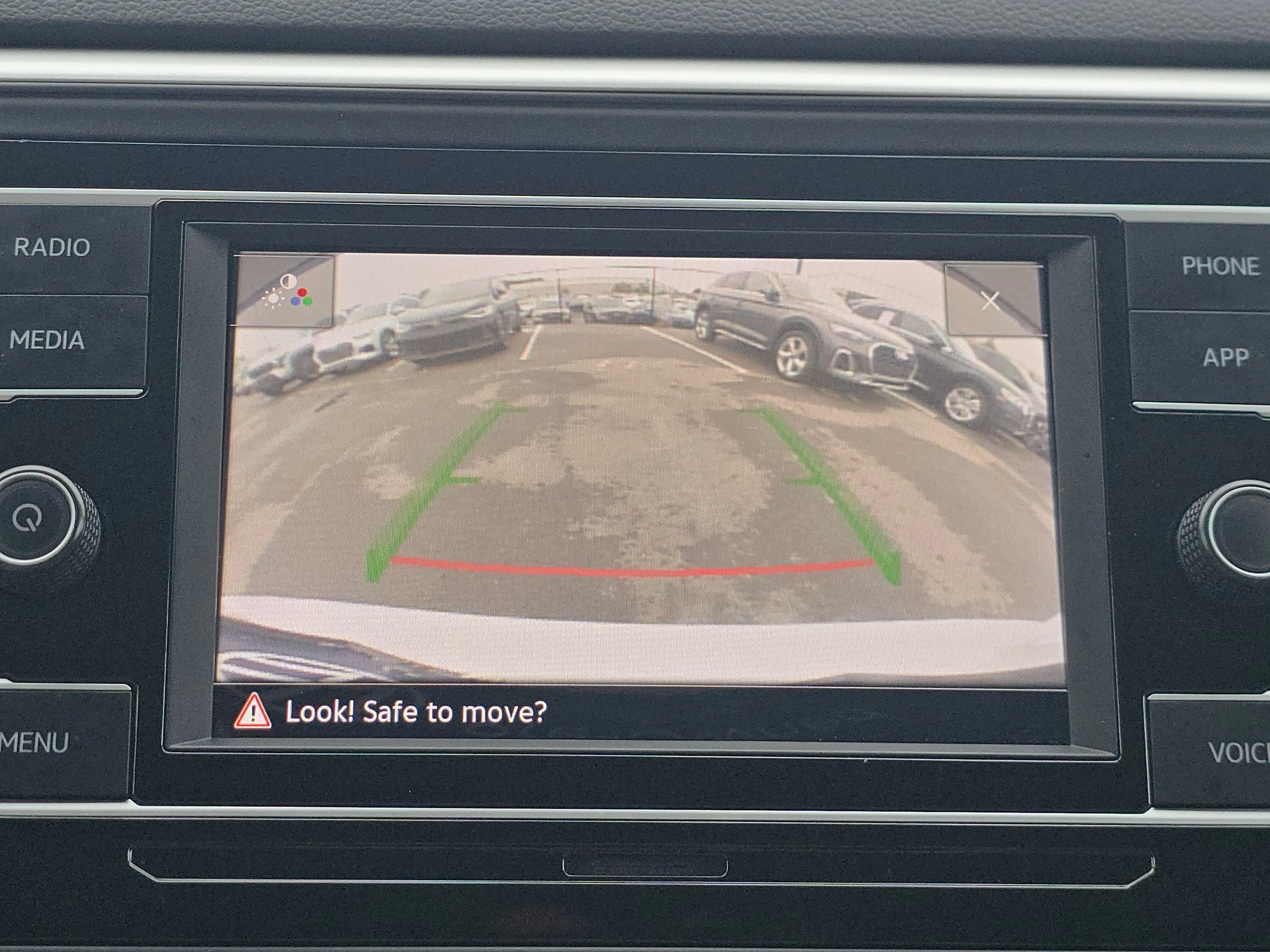 Certified Used 2022 Pure White Volkswagen 2.0T SE image 13
