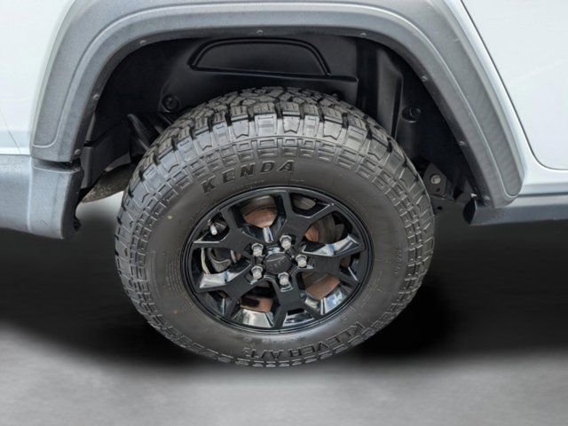 Used 2021 White Jeep Unlimited Willys image 37