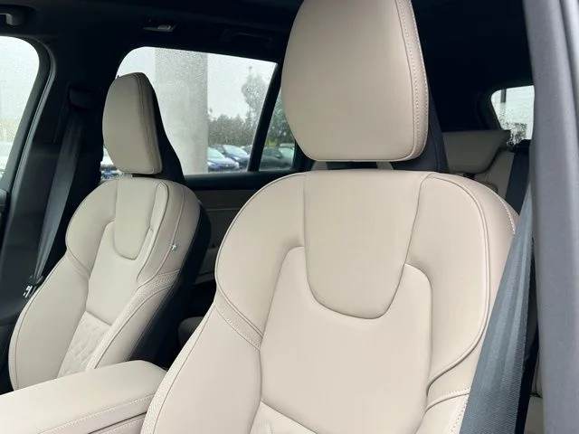 2026 Volvo XC90 Plus - Photo 19