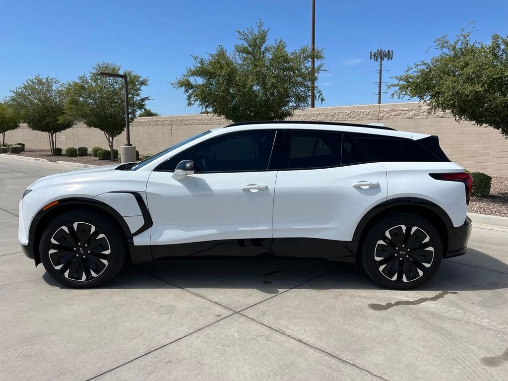 Used 2024 White Chevrolet RS image 10