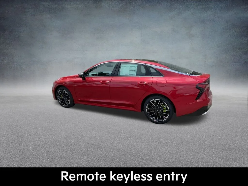 2026 Kia K5 GT - Photo 17