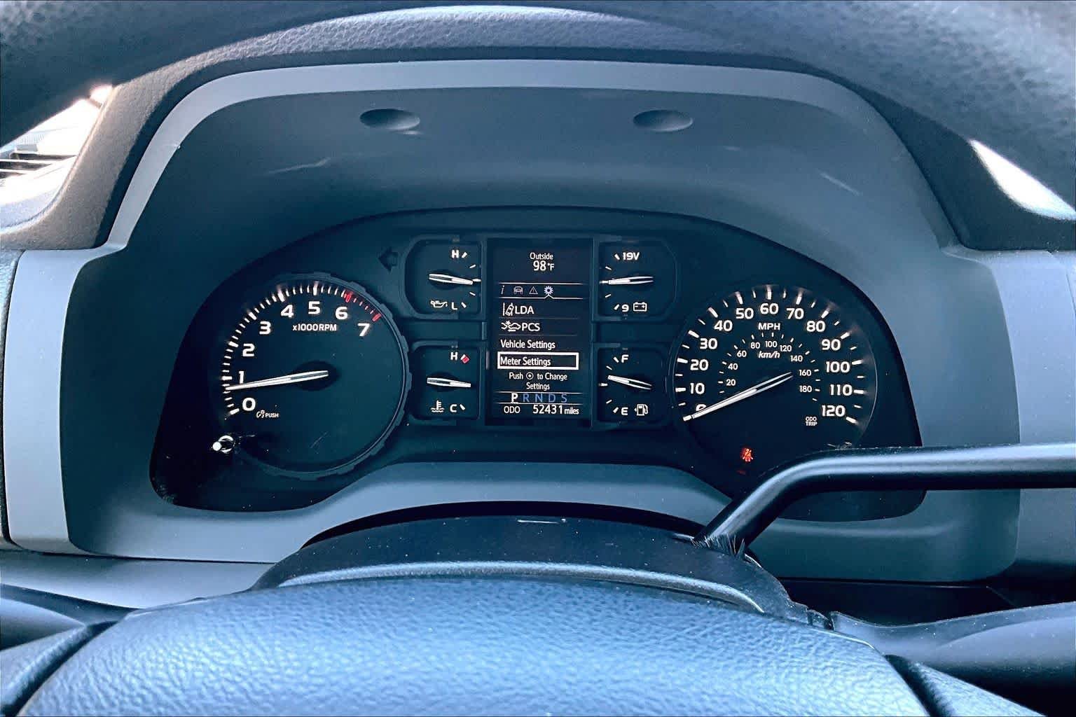 Used 2018 Super White Toyota SR image 25