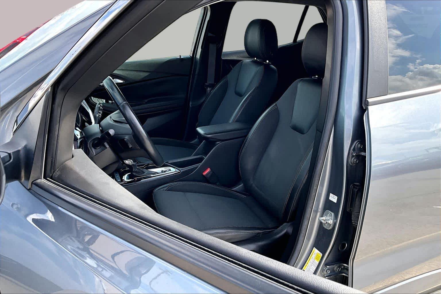 Used 2022 Satin Steel Metallic Buick Select image 8