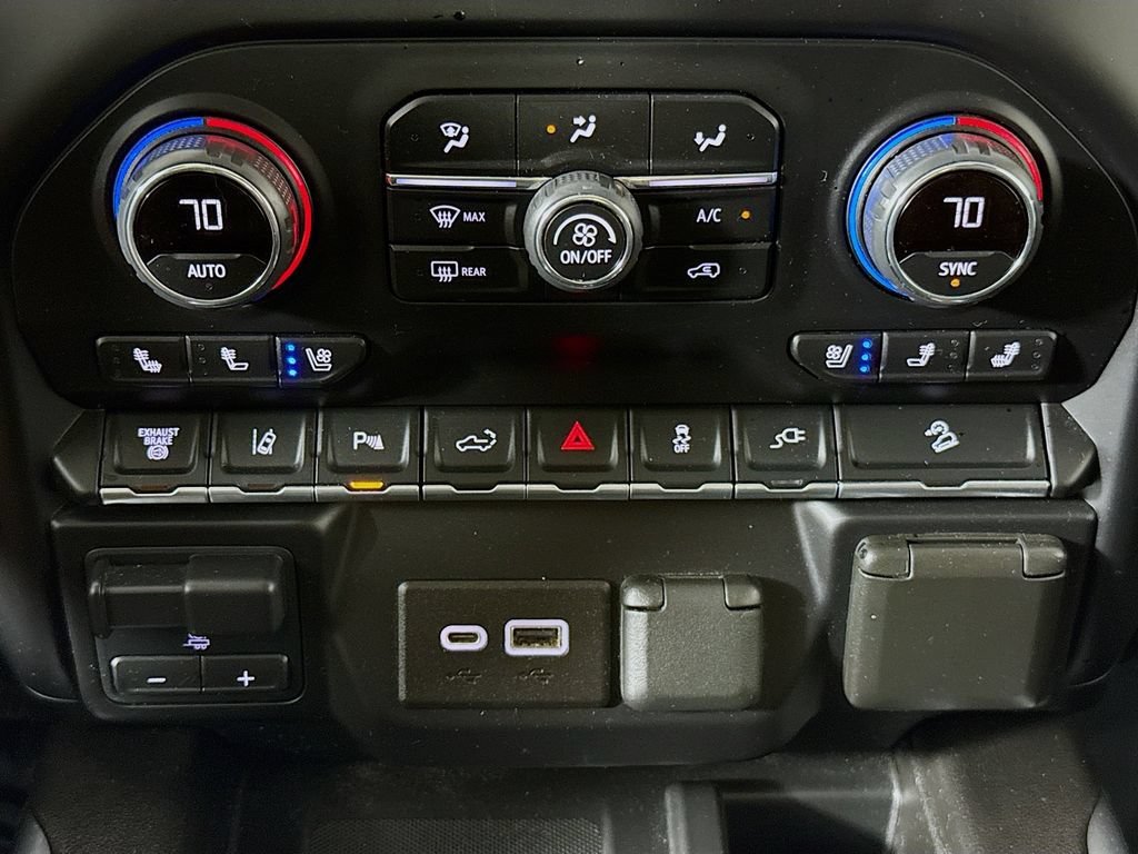 Used 2022 Silver Ice Metallic Chevrolet High Country image 16