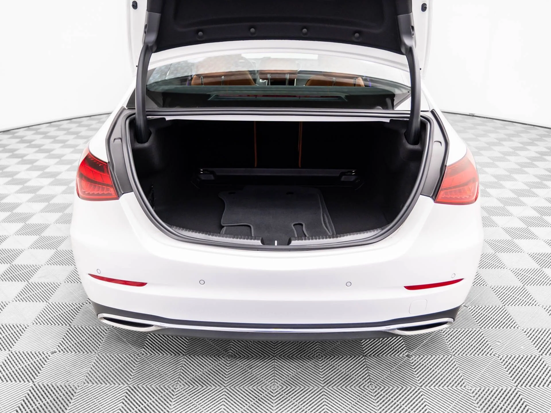 New 2026 White Mercedes-Benz C 300 image 28