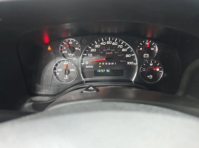 Used 2025 Summit White Chevrolet WT image 6