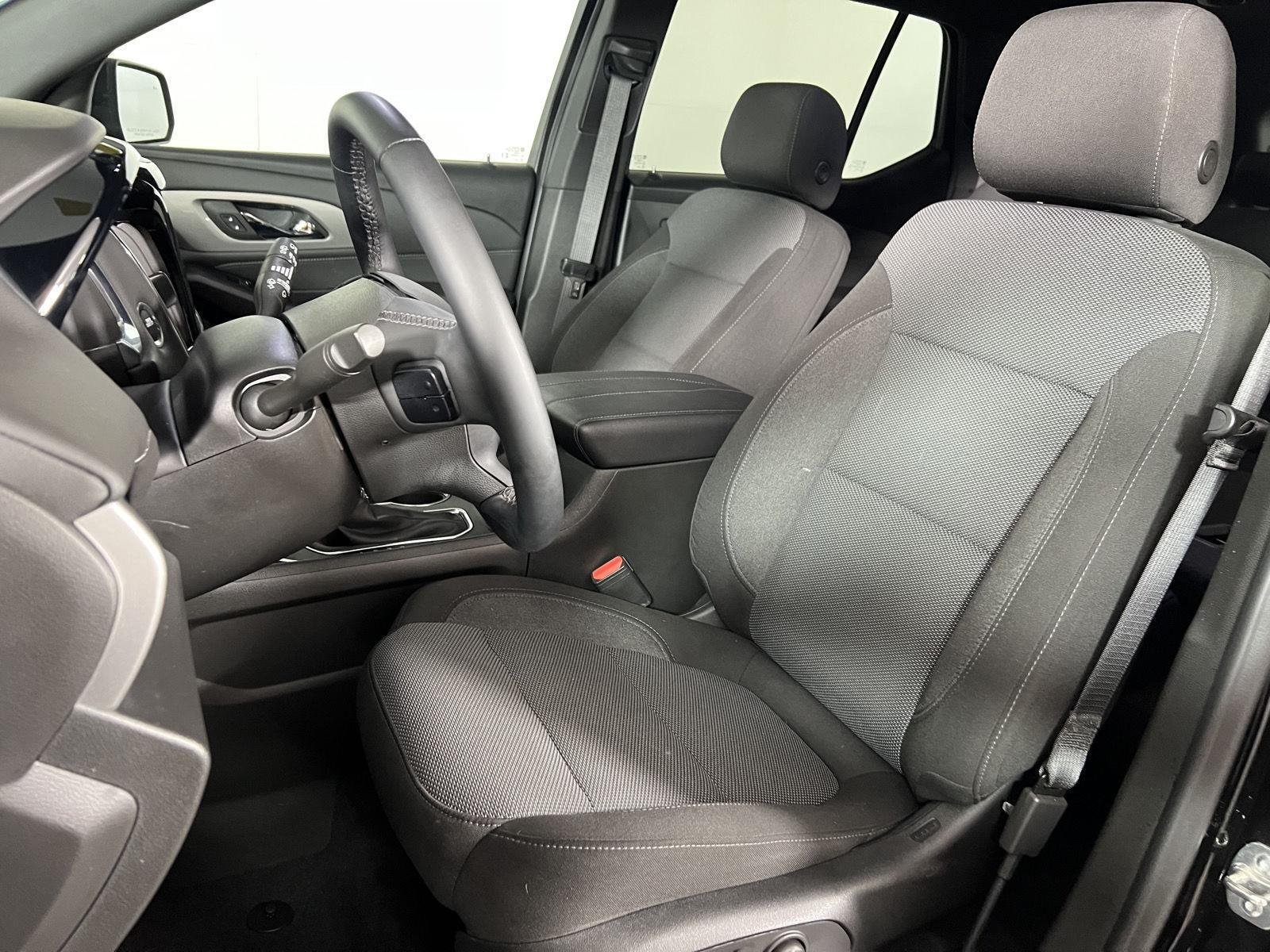 Used 2023 Mosaic Black Metallic Chevrolet LT Cloth image 20