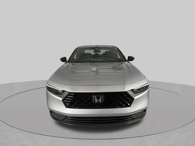 Used 2023 Lunar Silver Metallic Honda Sport image 3