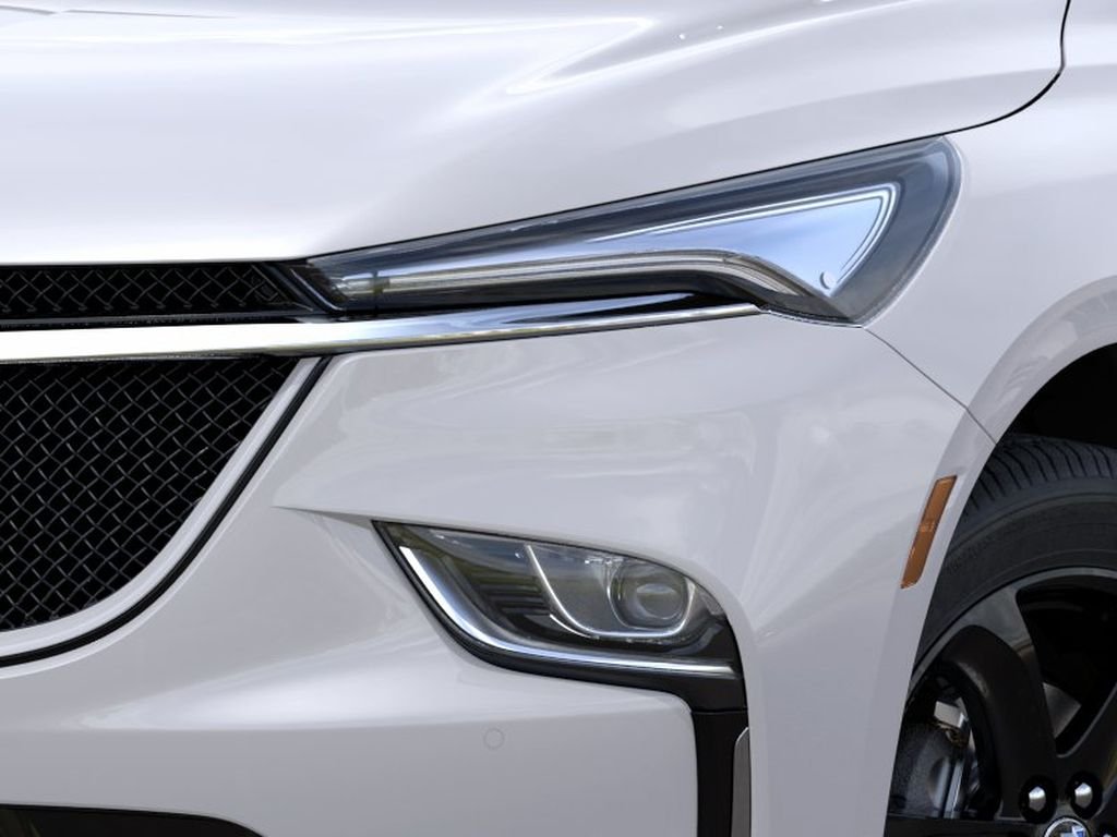 Used 2024 WHITE FROST TRICOAT Buick Essence image 10